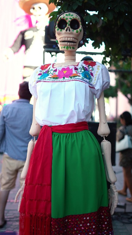 Festival mexico lindo y querido en zapotlanejo, festivales culturales, ayuntamiento, restaurantes, dia de muertos en zapotlanejo, catrina